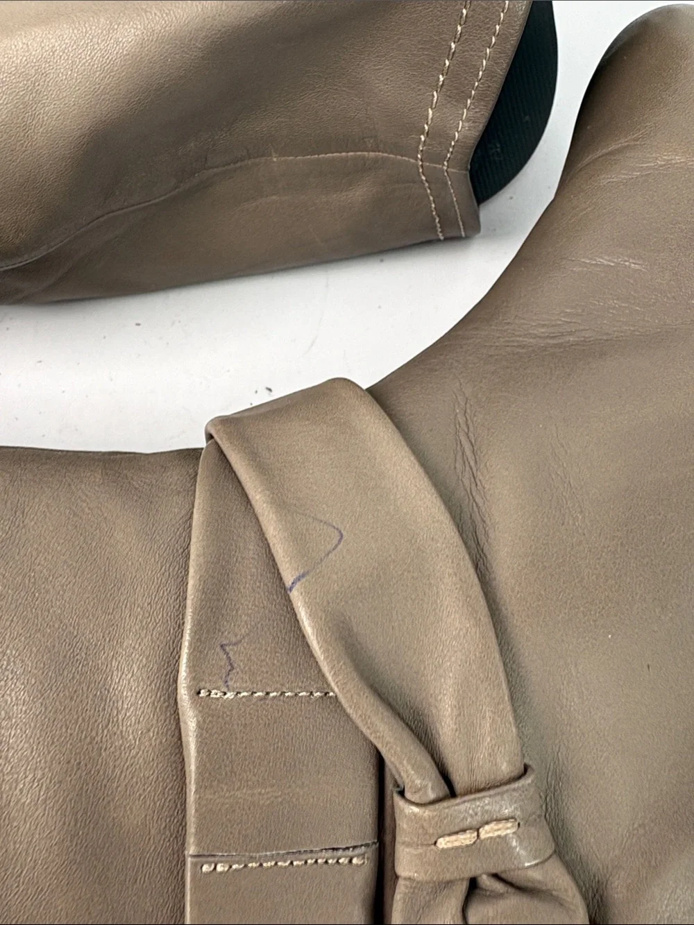 🥯 b. makowskytall Leather Boots in Taupe and Brown
